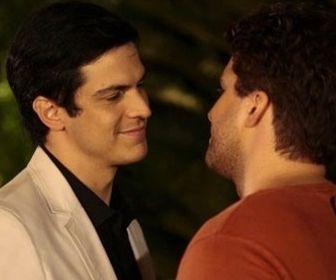 Mateus Solano Thiago Fragoso Globo Exibiu Primeiro Beijo Gay Em «Amor À Vida»