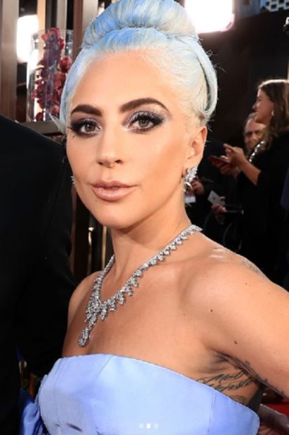 lady gaga 2 Lady Gaga deslumbra nos Globos de Ouro com visual milionário