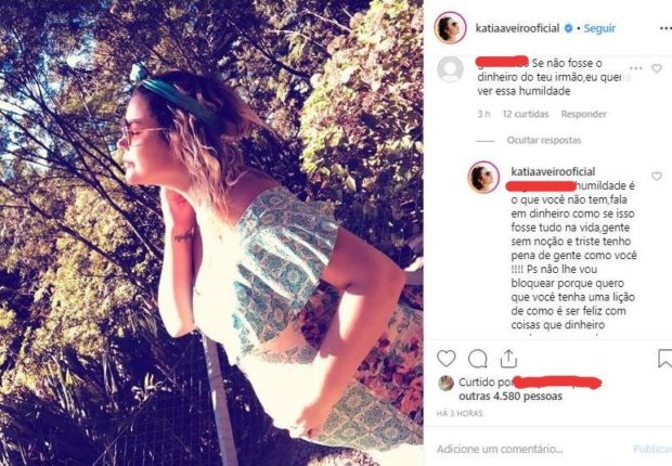 Comentário KA Acusada de viver às custas do irmão, Kátia Aveiro responde à letra a seguidora