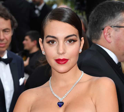 Georgina Rodriguez Georgina Rodríguez Deslumbra Em Cannes E Katia Aveiro Aprova O Look