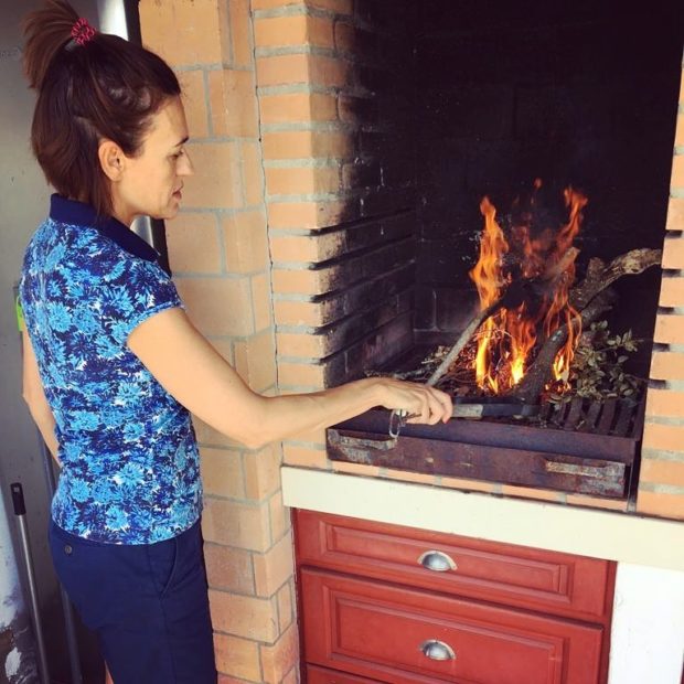 fatimalopes "Não a conhecia": Fátima Lopes mostra-se simples e a preparar churrasco em casa