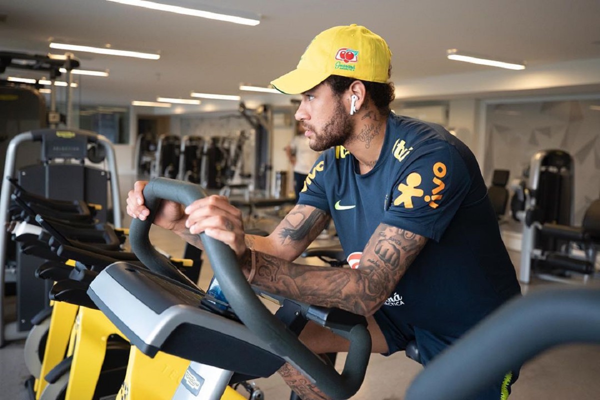 Neymar 1 Novo Amor? Neymar Pode Estar Apaixonado Por Ex De Maluma