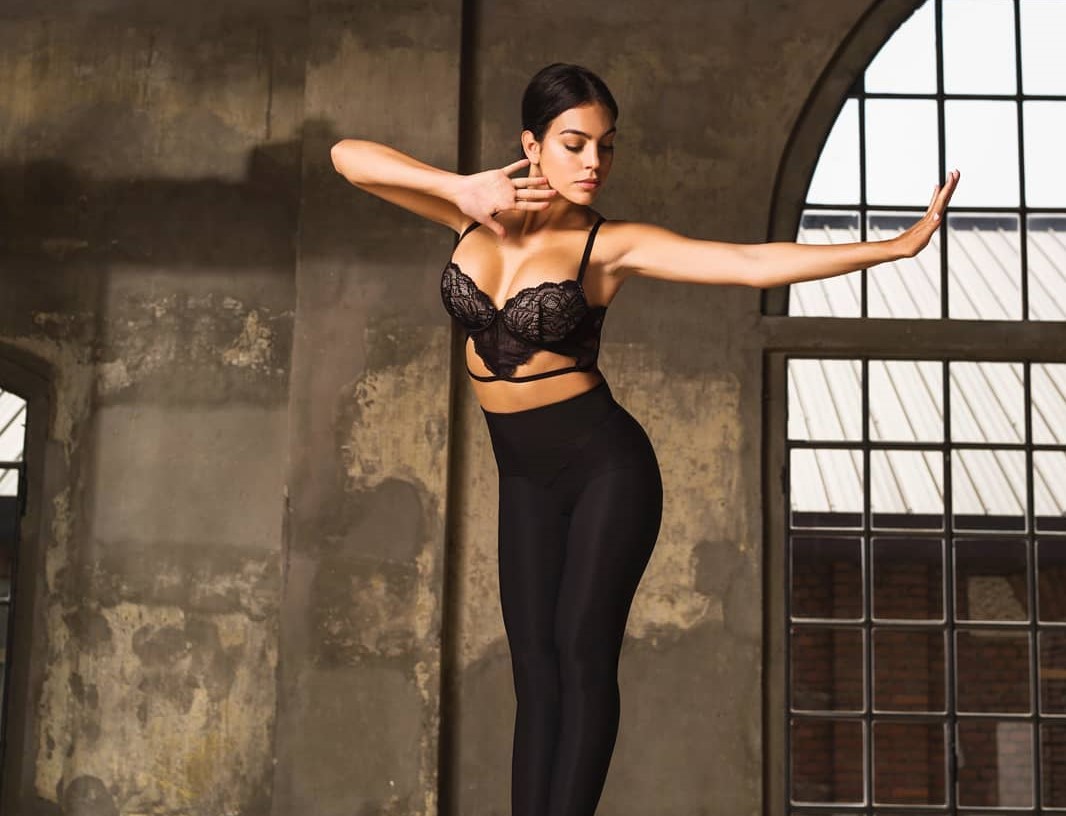 georgina Georgina Rodriguez dança sensual em lingerie