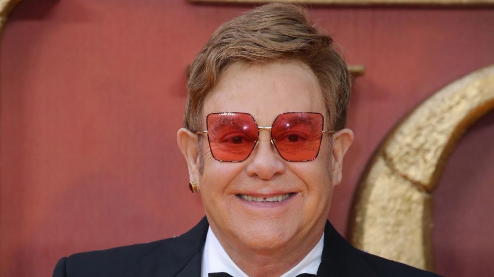 Elton John Elton John Revela Que Usou Fraldas Durante Concerto