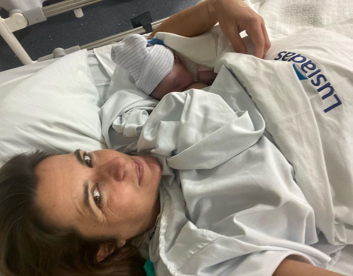 Sofia Fernandes Apresentadora Sofia Fernandes Já Foi Mãe. A Primeira Fotografia Da Bebé Recém-Nascida