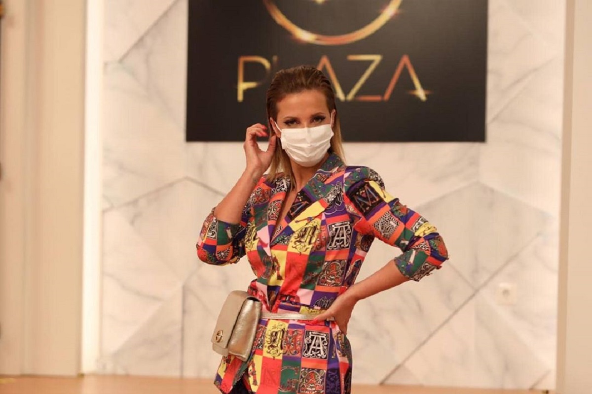cristina ferreira 8 Cristina Ferreira "reabre" centro comercial e inicia o programa com máscara