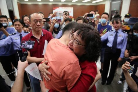 Reencontra Mae Pais Reencontram Filho Que Foi Raptado Há 32 Anos Na China