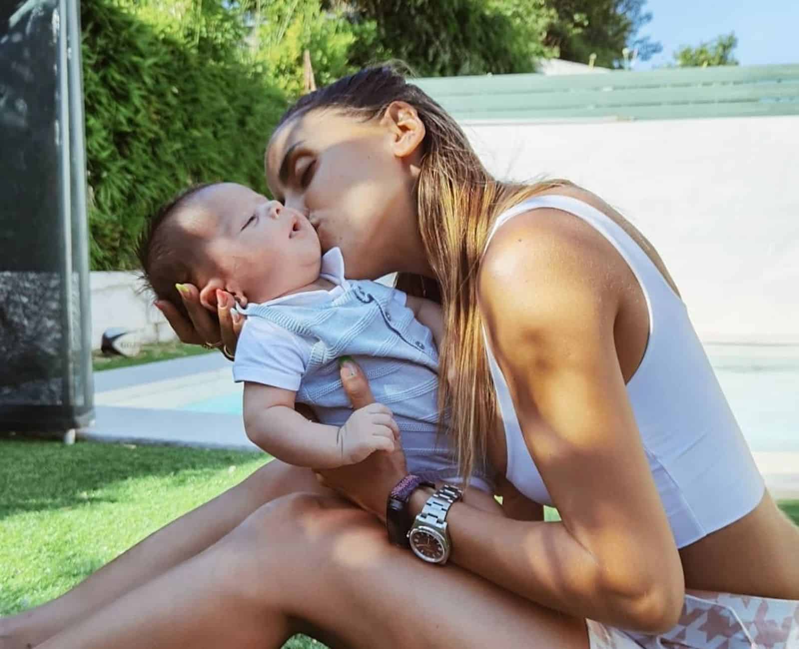 carolina patrocinio filho eduardo Carolina Patrocínio brinda fãs com novas fotografias do filho bebé: "Obcecada"