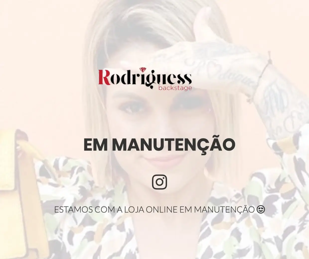 Fanny Rodrigues Fecha Loja Online