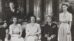 A Rainha Isabel Ii Junto Dos Pais (O Rei George Vi E A Rainha Elizabeth), A Irmã (A Princesa Margaret) E O Marido (O Príncipe Philip).