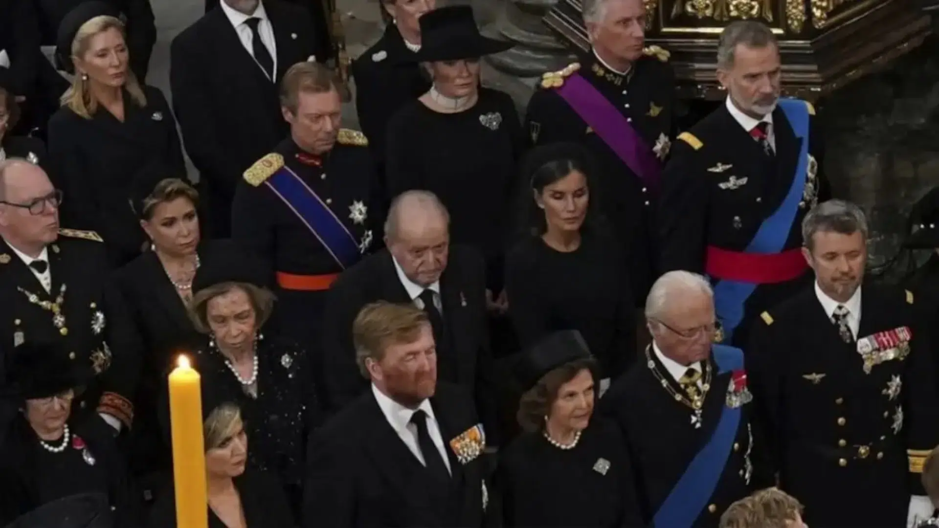 Juan Carlos Familia Real Espanhola Funeral Rainha Isabel Ii