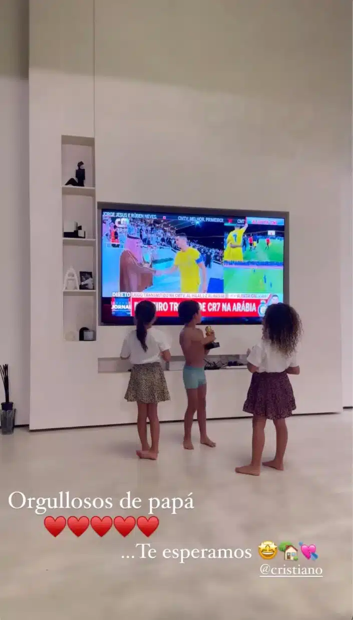 Georgina-Rodriguez-Filhos-Cristiano-Ronaldo-1
