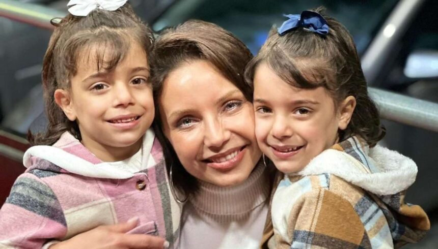 luciana abreu filhas Que amor! Luciana Abreu partilha registo junto das filhas gémeas: "Amar é dar a alguém a paz que o mundo tira..."
