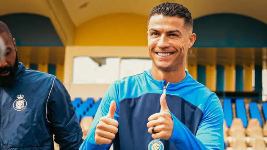 Cristiano Ronaldo 3 Cristiano Ronaldo Passeia Numa 'Bomba' De 2 Milhões De Euros Por Lisboa